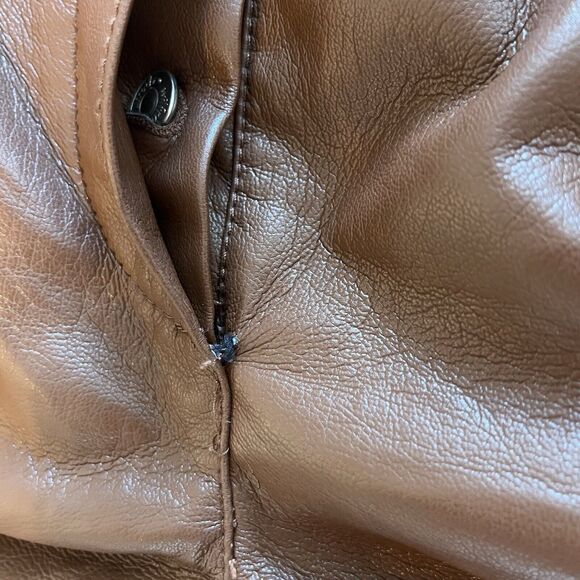 Aritzia Wilfred Faux Leather Cargo Pants Brown Womens 12 Barrel Leg Vegan - Picture 10 of 10